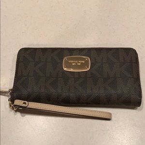 Michael Kors wallet